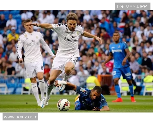 利物浦主场迎战卢多格德斯期待精彩对决与进球盛宴 利物浦主场迎战卢多格德斯期待精彩对决与进球盛宴