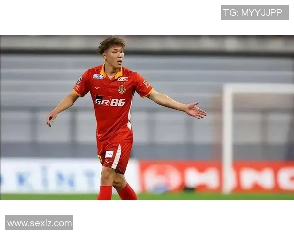 名古屋队与鲸八队激战正酣谁能在这场较量中笑到最后