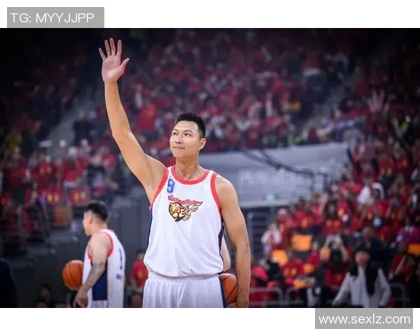 易建联：从篮球场上的传奇到社会责任的践行者，见证中国篮球的辉煌与未来