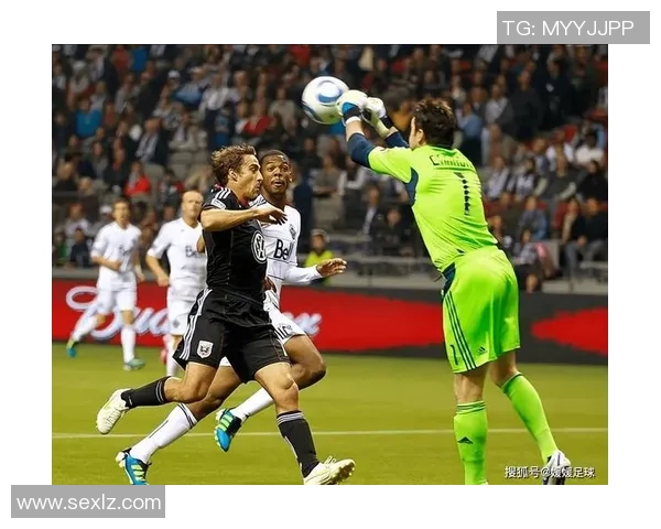 温哥华白帽与银河激战正酣谁能在赛场上笑到最后 温哥华白帽与银河激战正酣谁能在赛场上笑到最后