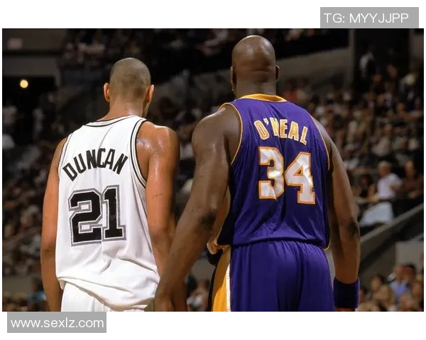 上将与奥尼尔的全面数据对比分析揭示篮球场上的不同风格与实力差异 上将与奥尼尔的全面数据对比分析揭示篮球场上的不同风格与实力差异