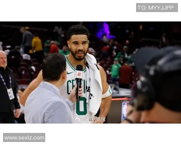 杰森塔图姆如何在NBA赛场上展现超凡实力与领导能力 杰森塔图姆如何在NBA赛场上展现超凡实力与领导能力